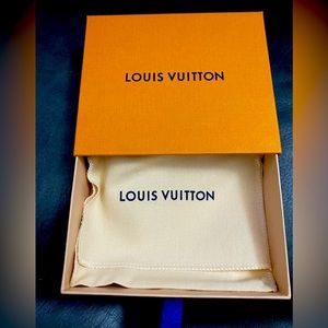 Louis Vuitton box with dust bag for compact wallet